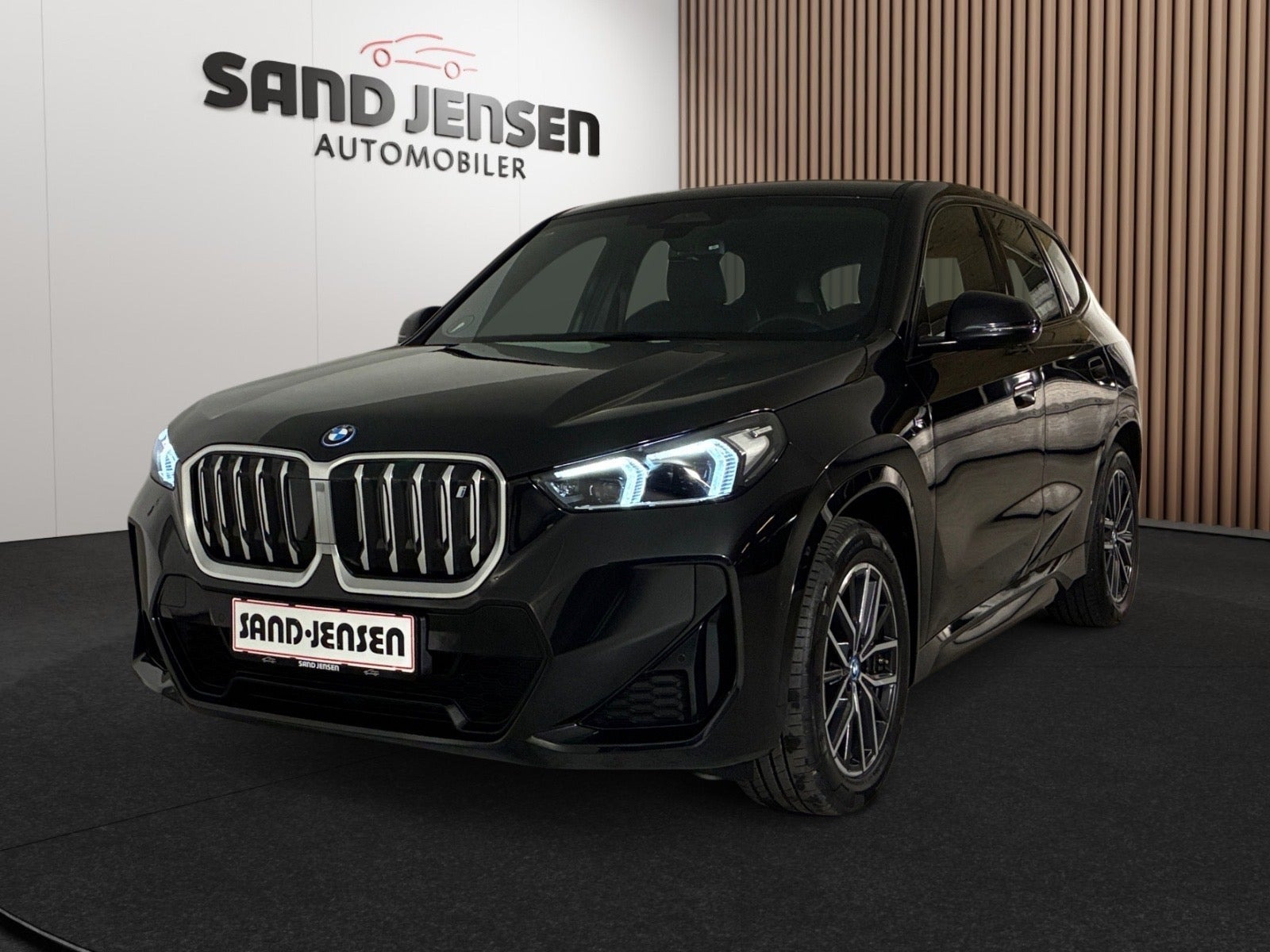 BMW iX1 xDrive30 M-Sport Premium Van