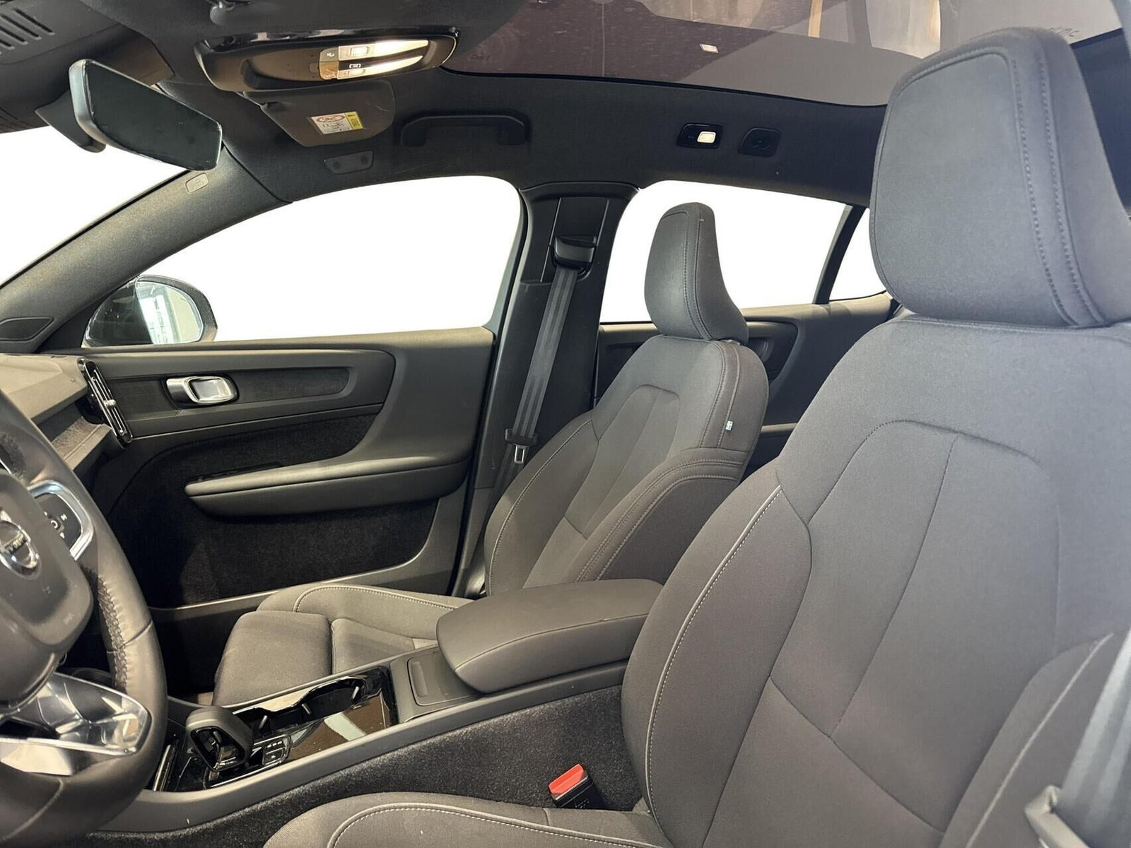 Blå Volvo C40 fra 2023