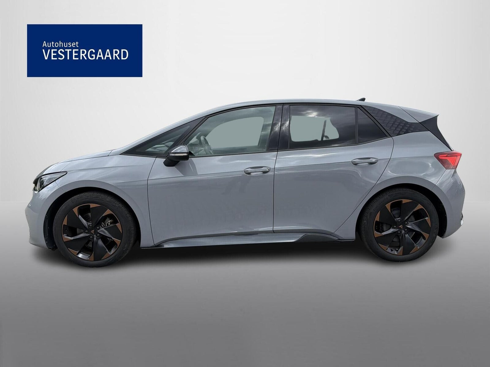 Grå Cupra Born fra 2022
