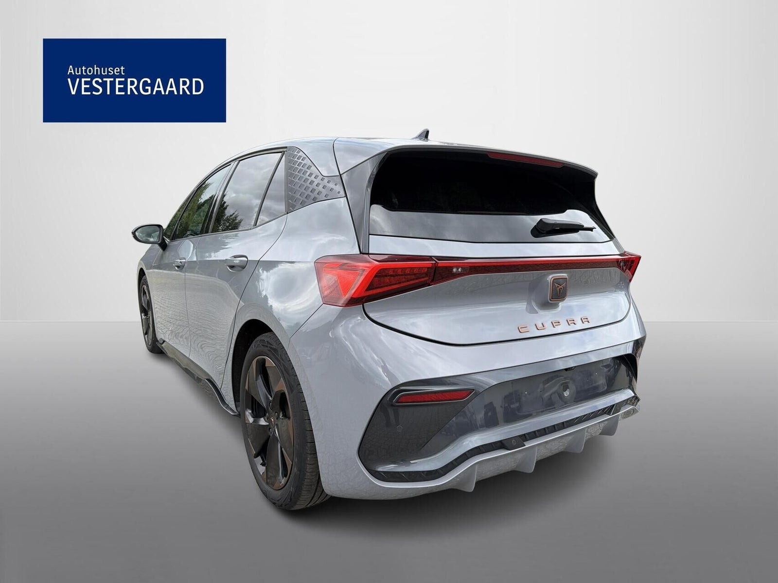 Grå Cupra Born fra 2022