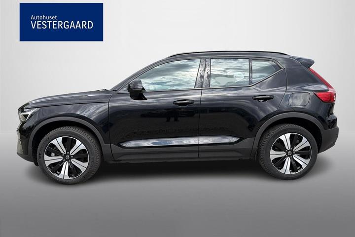 Sort Volvo XC40 fra 2023