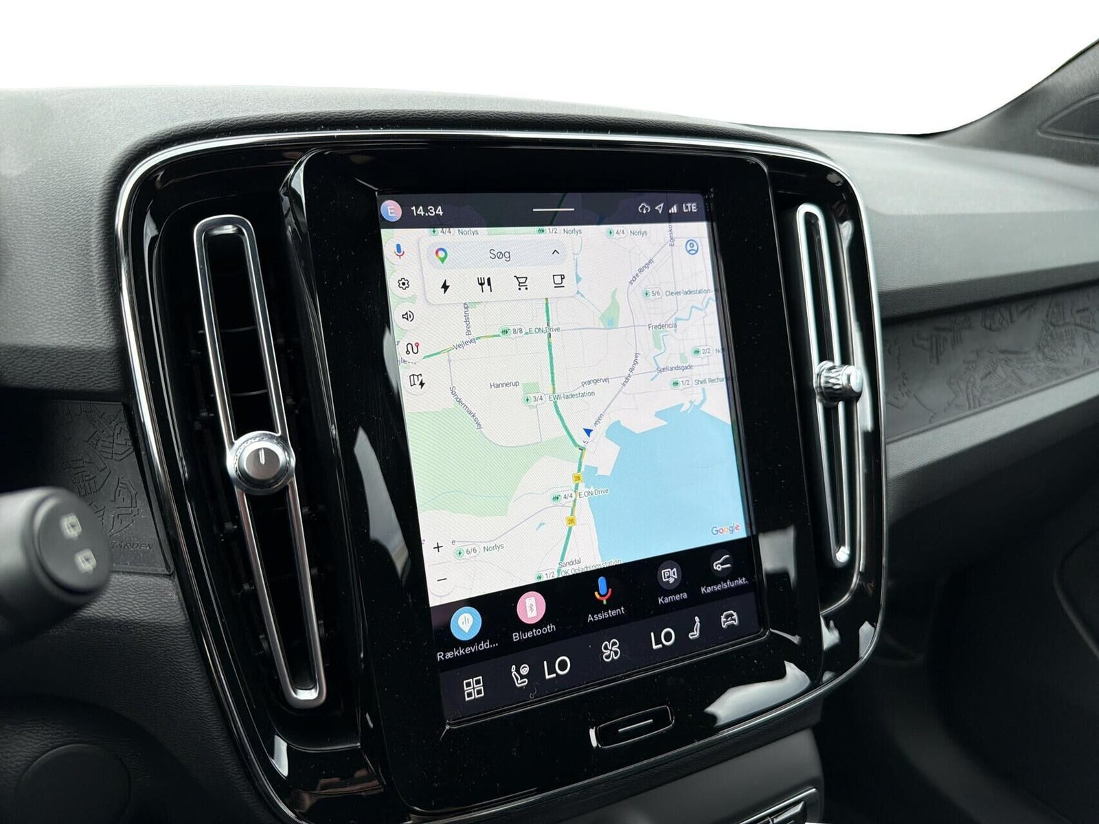 Sort Volvo XC40 fra 2023