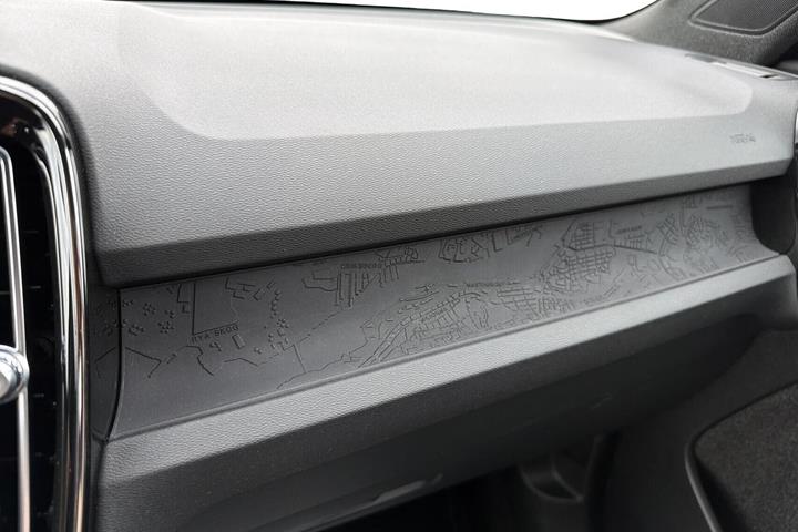Sort Volvo XC40 fra 2023