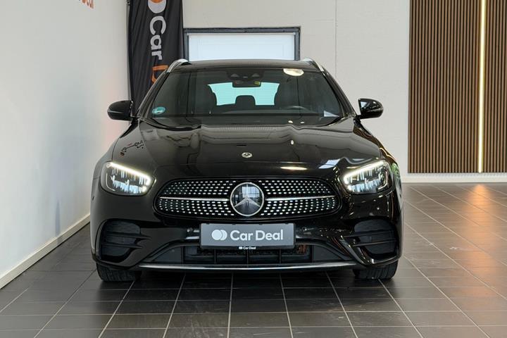 Sort Mercedes E300 e fra 2022