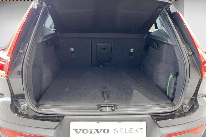 Sort Volvo XC40 fra 2023