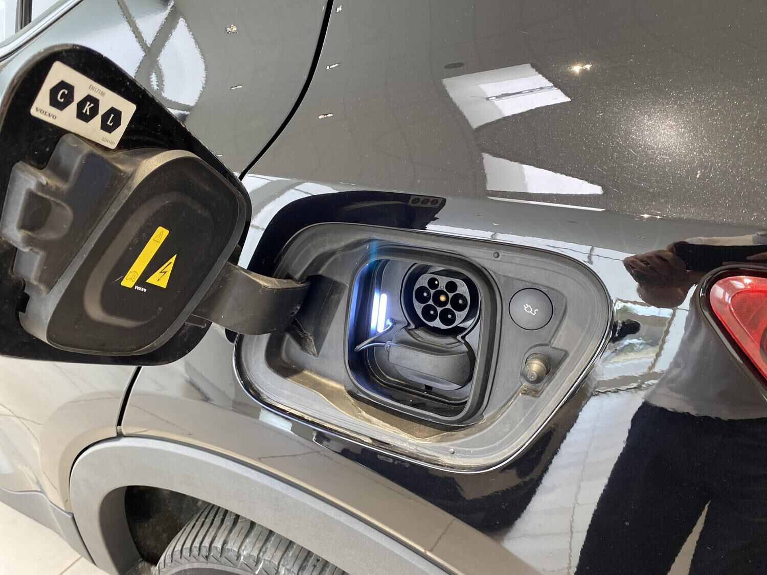 Sort Volvo XC40 fra 2023