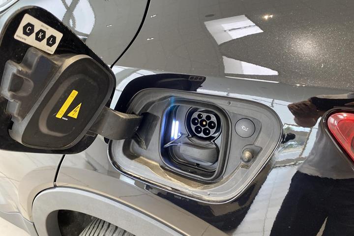 Sort Volvo XC40 fra 2023
