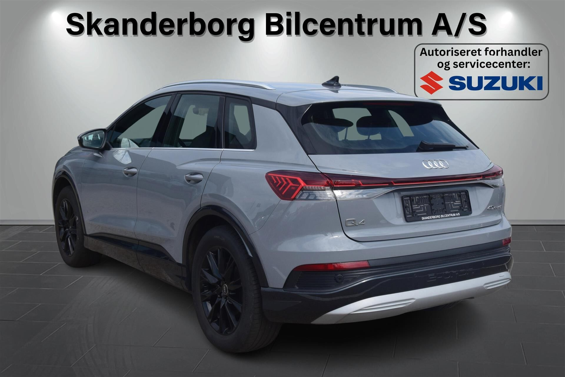 Grå Audi Q4 fra 2023