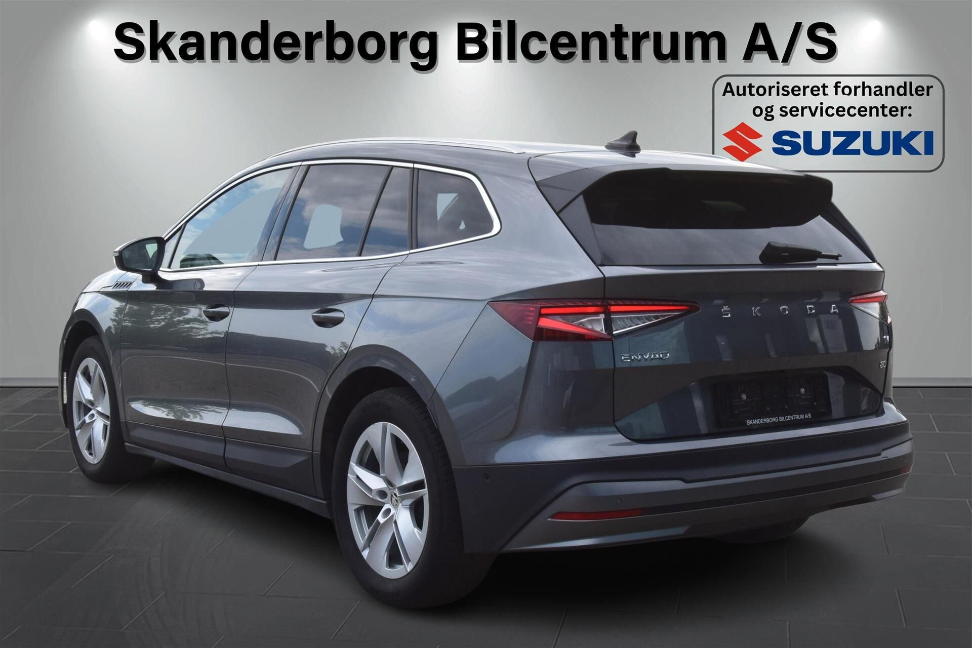 Grå Skoda Enyaq fra 2023
