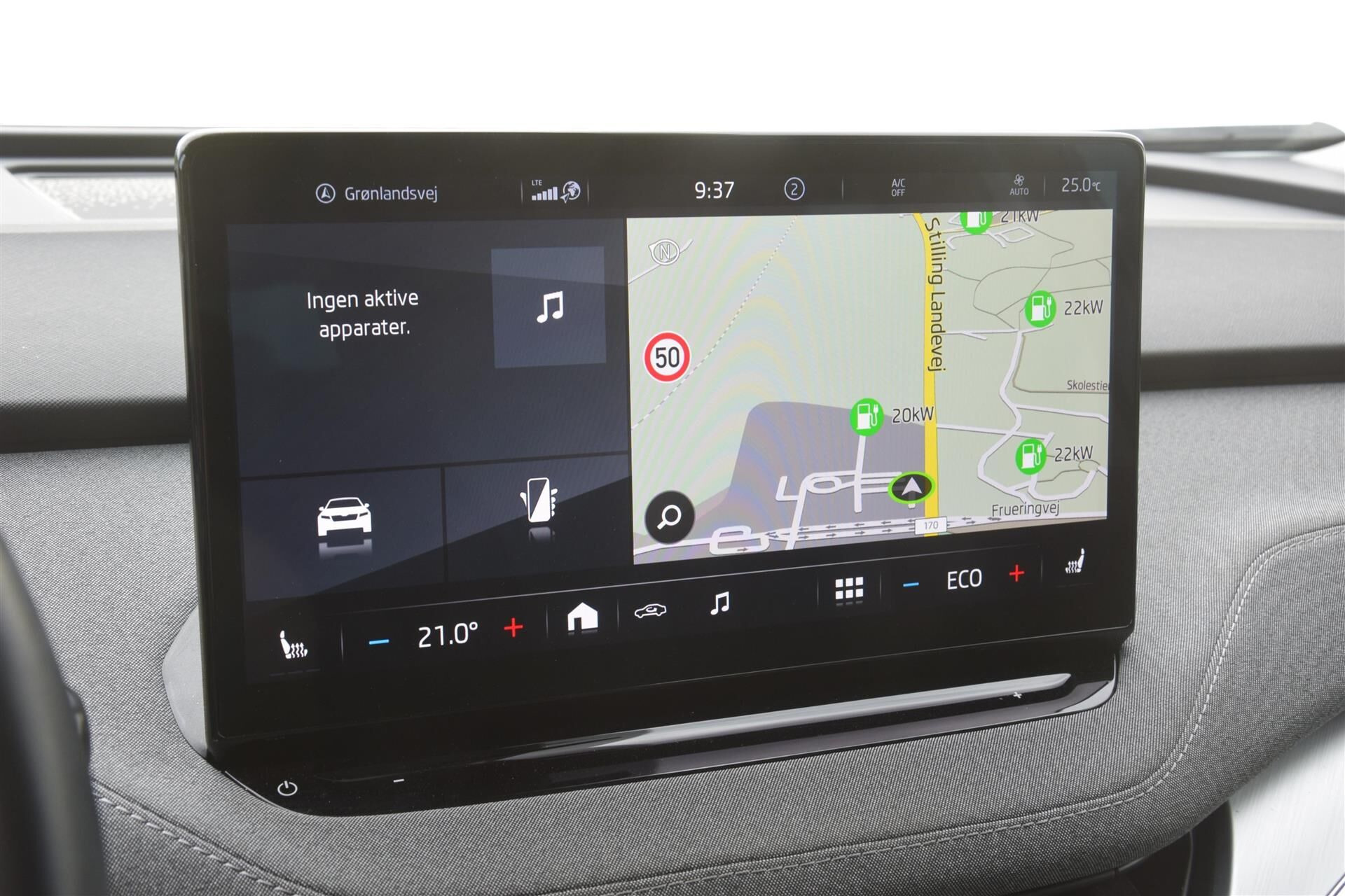 Grå Skoda Enyaq fra 2023
