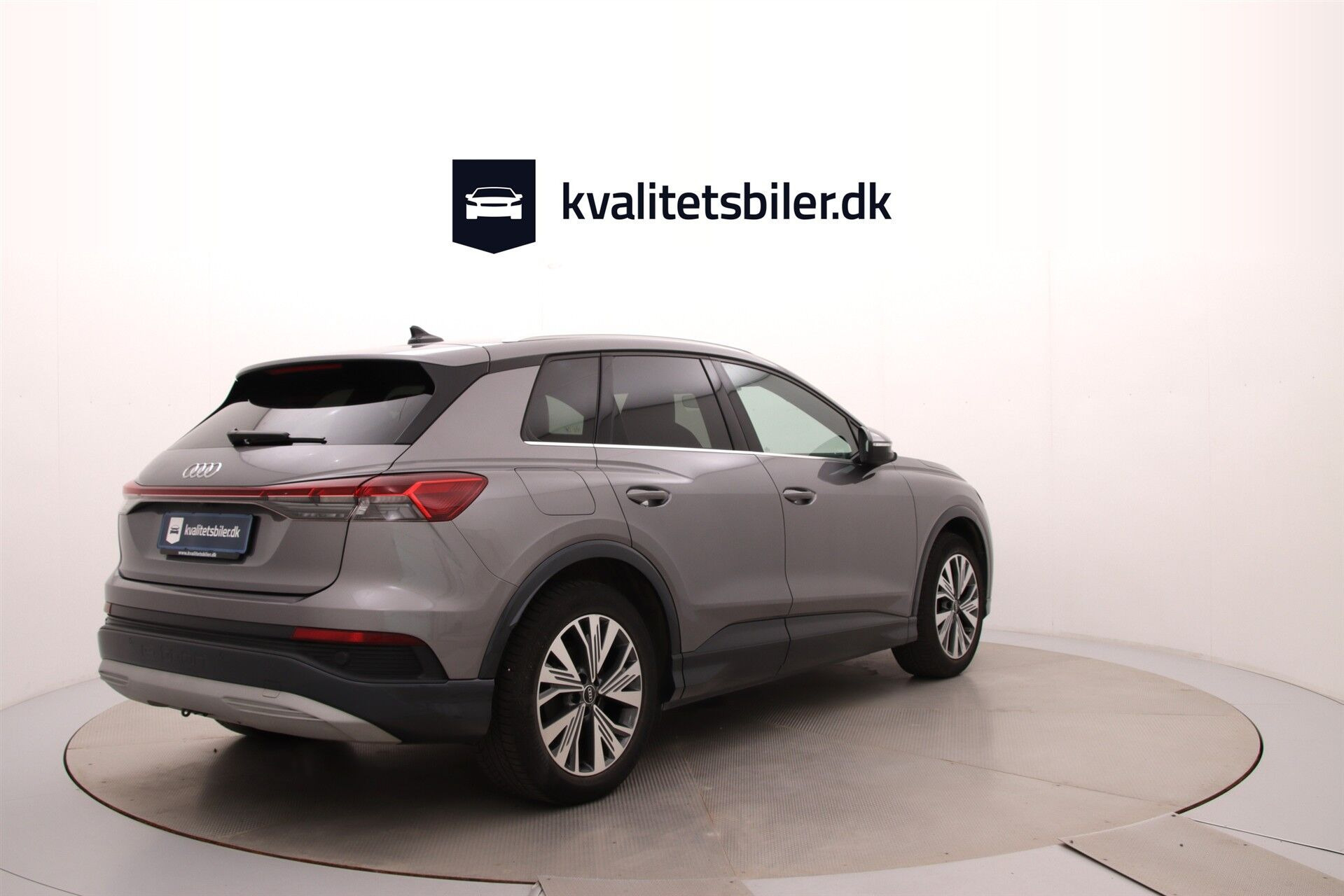 Grå Audi Q4 fra 2022