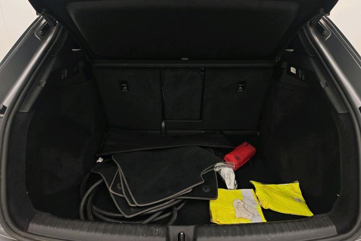 Grå Audi Q4 fra 2022