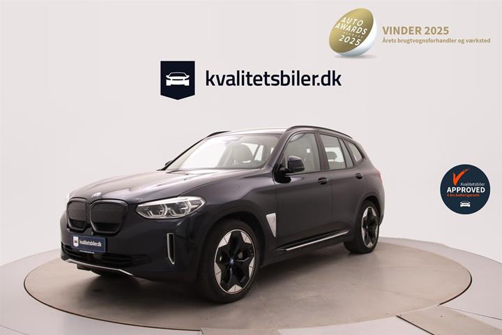Sort BMW iX3 fra 2021 set udefra