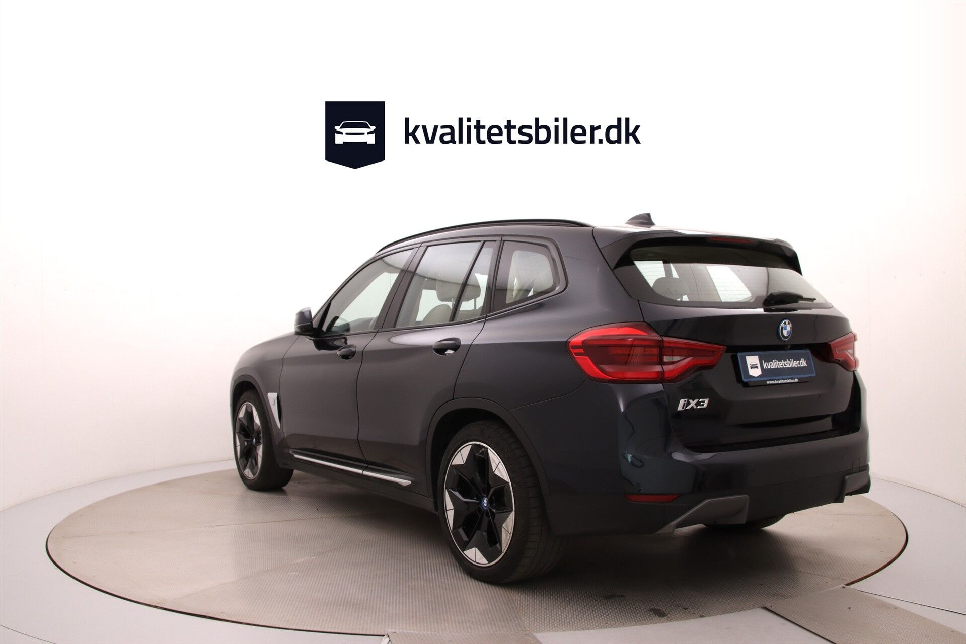Sort BMW iX3 fra 2021