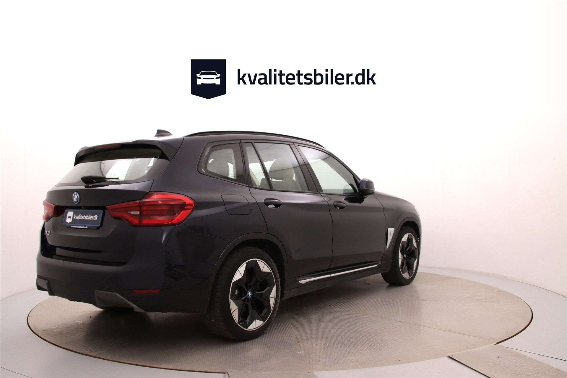 Sort BMW iX3 fra 2021