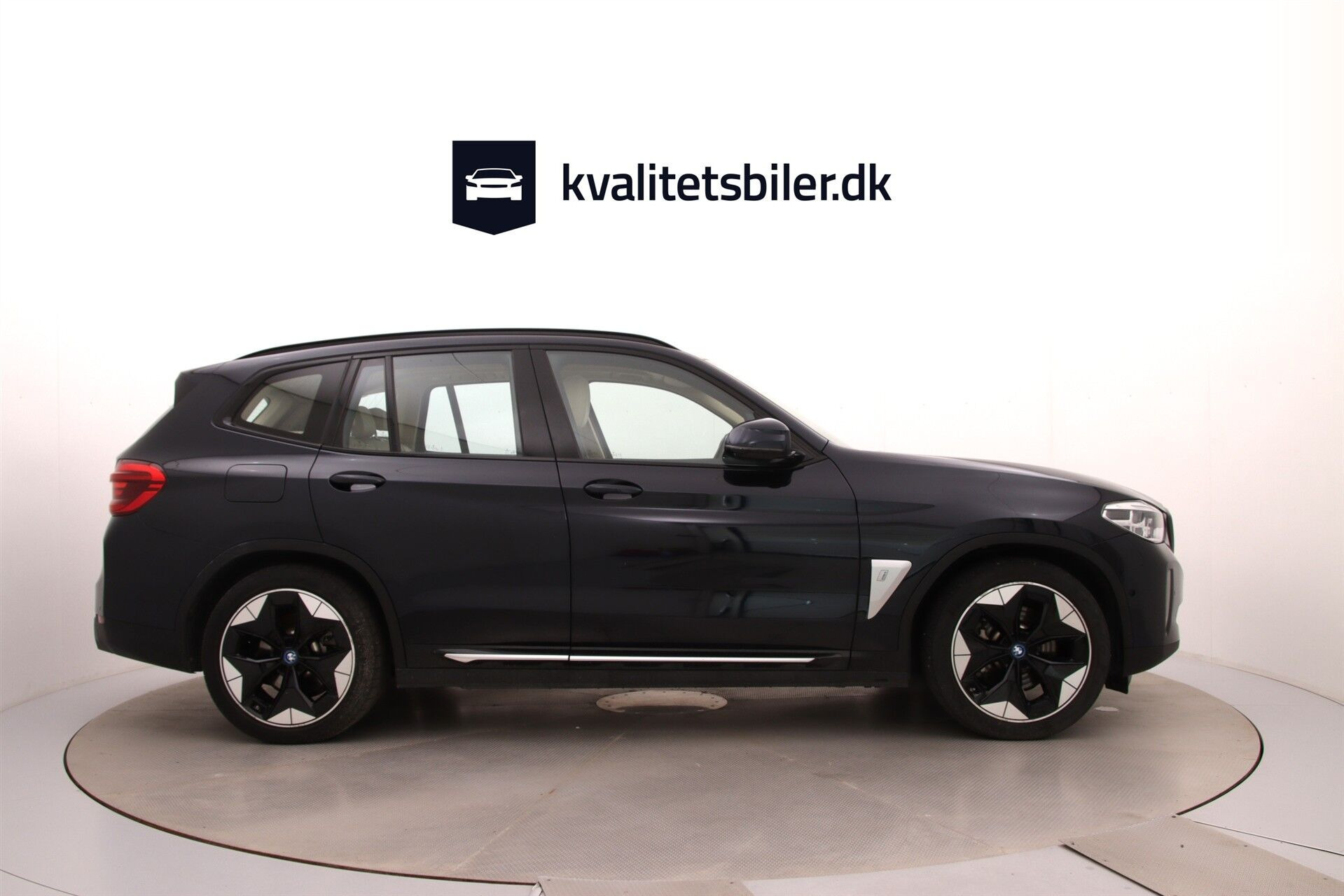 Sort BMW iX3 fra 2021
