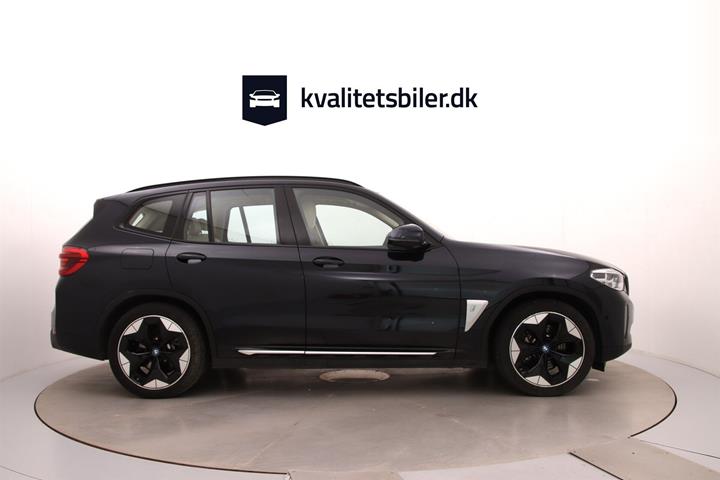 Sort BMW iX3 fra 2021