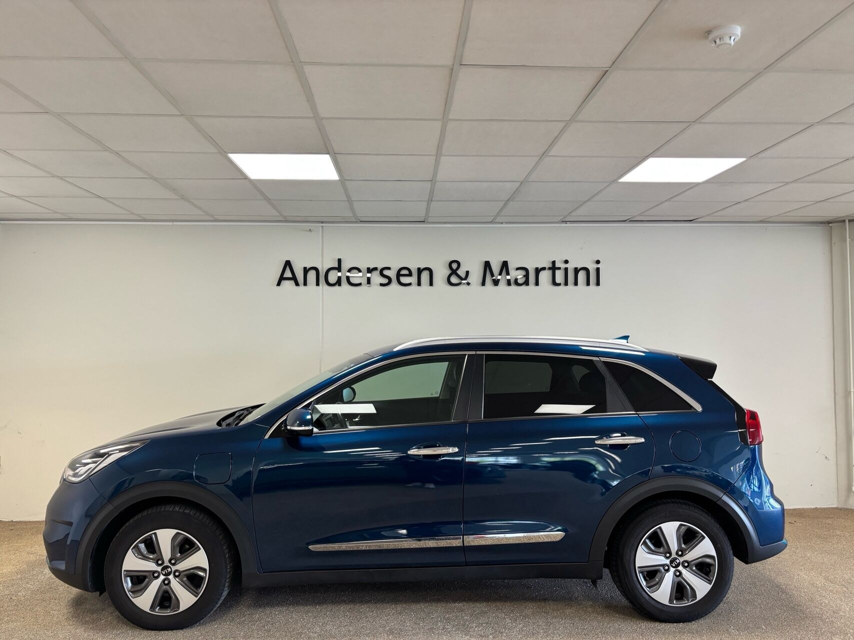 Blå Kia Niro fra 2018