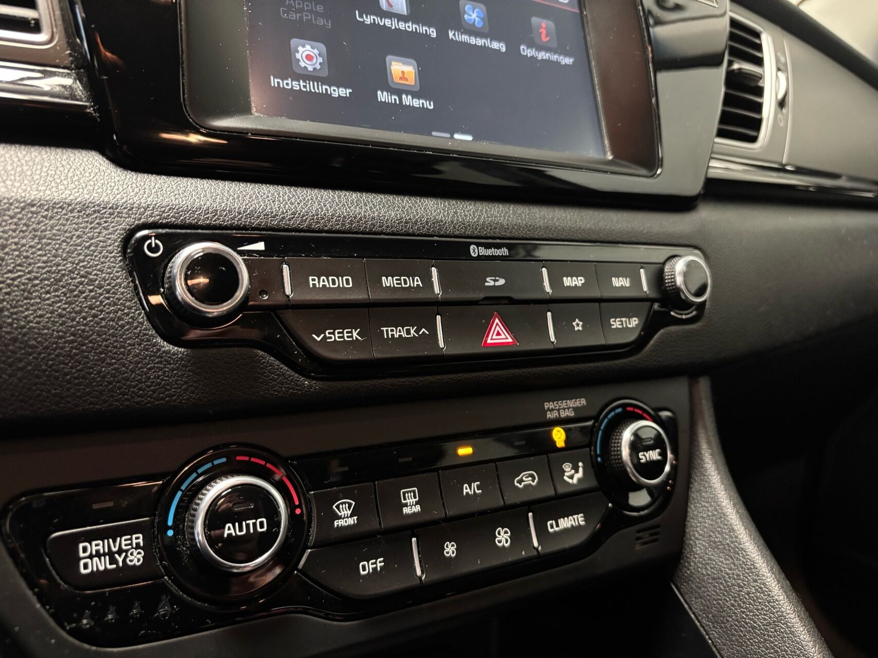Blå Kia Niro fra 2018