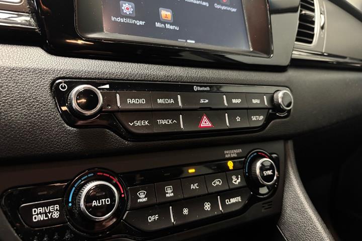 Blå Kia Niro fra 2018