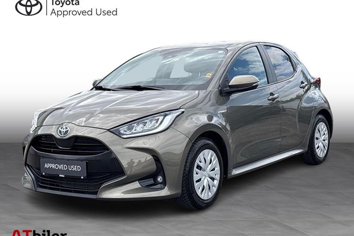 Bronze Toyota Yaris fra 2020