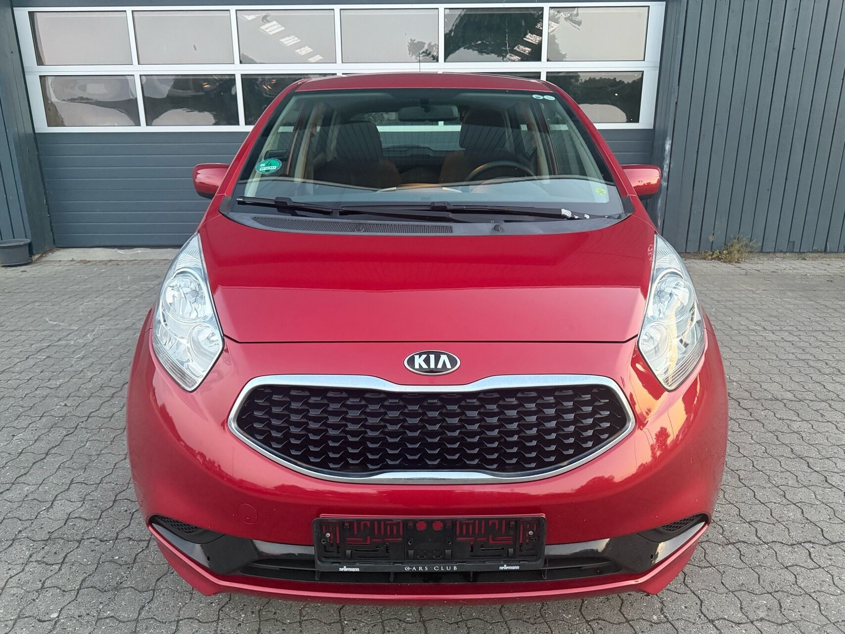 Rød Kia Venga fra 2015