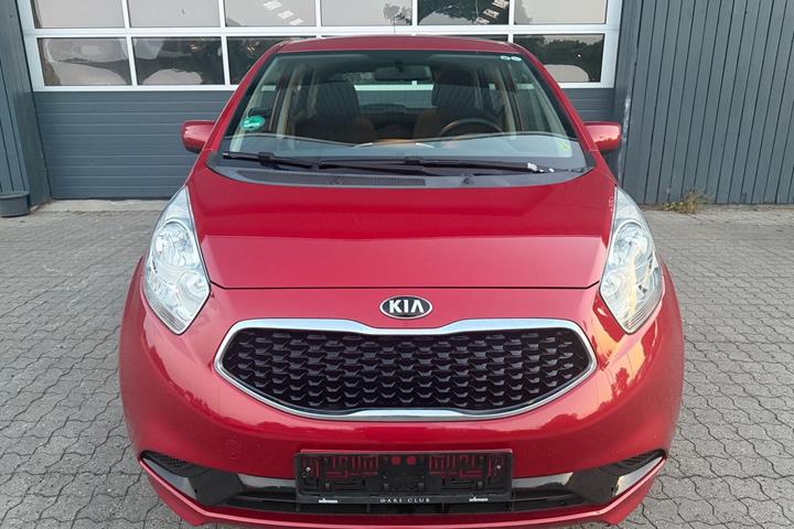 Rød Kia Venga fra 2015