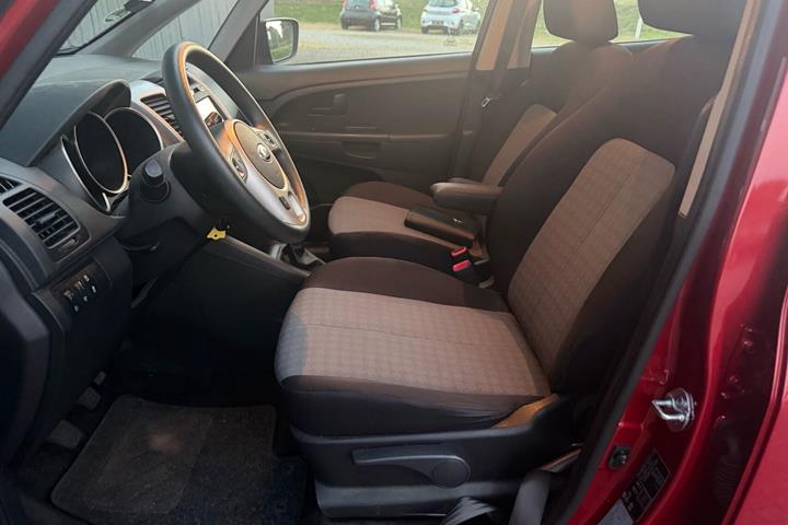 Rød Kia Venga fra 2015