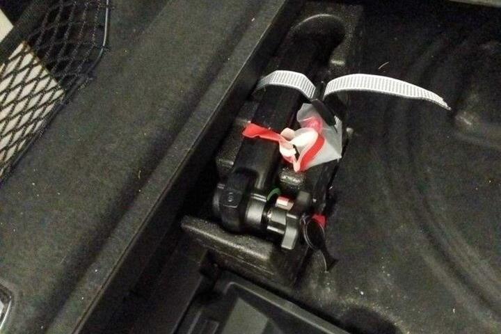 Grå Audi e-tron fra 2022