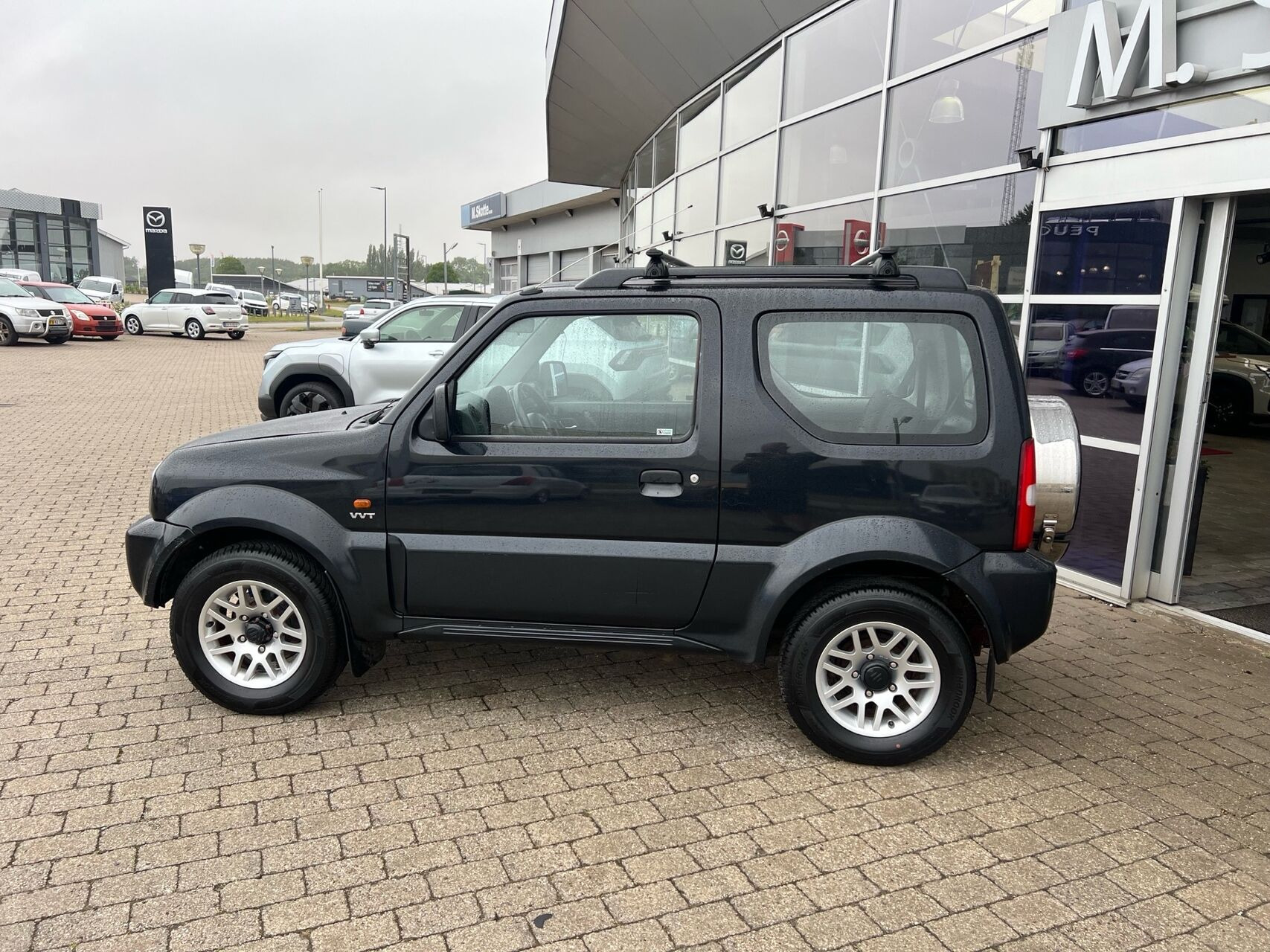 Sort Suzuki Jimny fra 2006