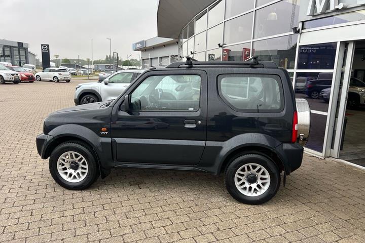Sort Suzuki Jimny fra 2006