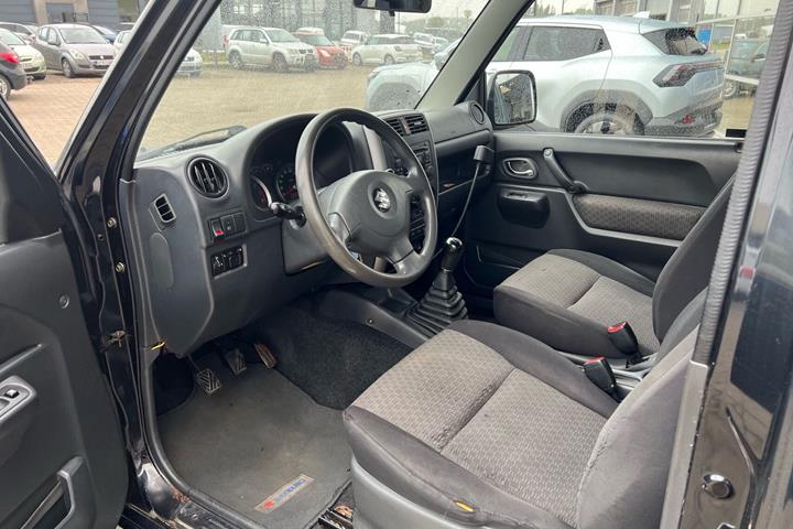 Sort Suzuki Jimny fra 2006