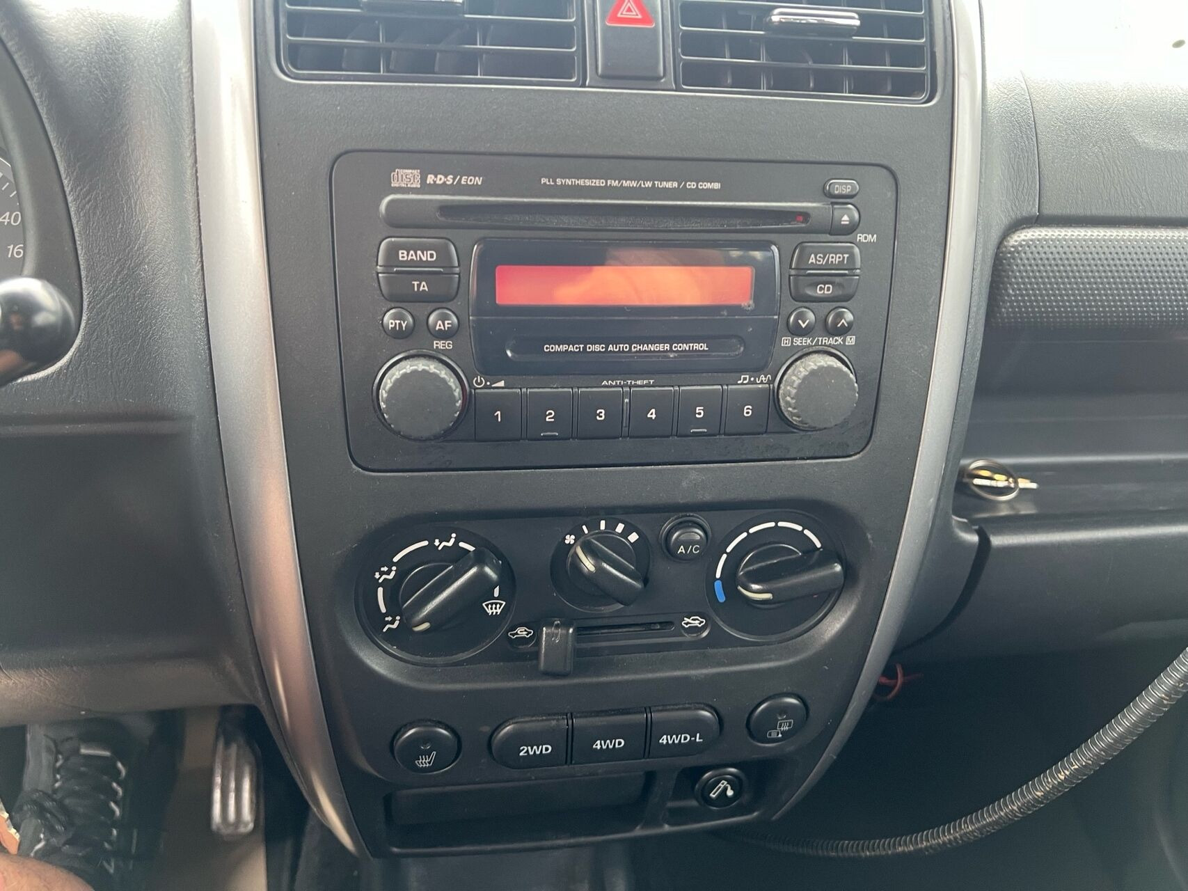 Sort Suzuki Jimny fra 2006