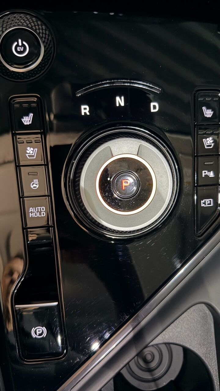 Hvid Kia Niro EV fra 2023