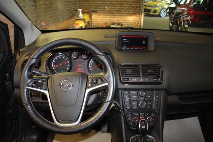 Grå Opel Meriva fra 2016