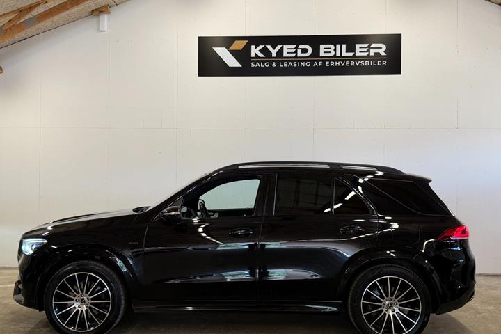 Sort Mercedes GLE350 de fra 2021