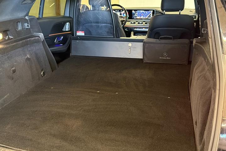 Sort Mercedes GLE350 de fra 2021