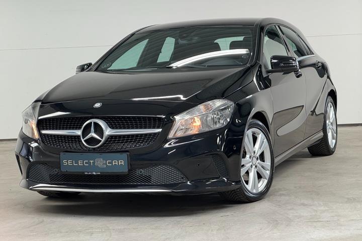 Sort Mercedes A200 fra 2017