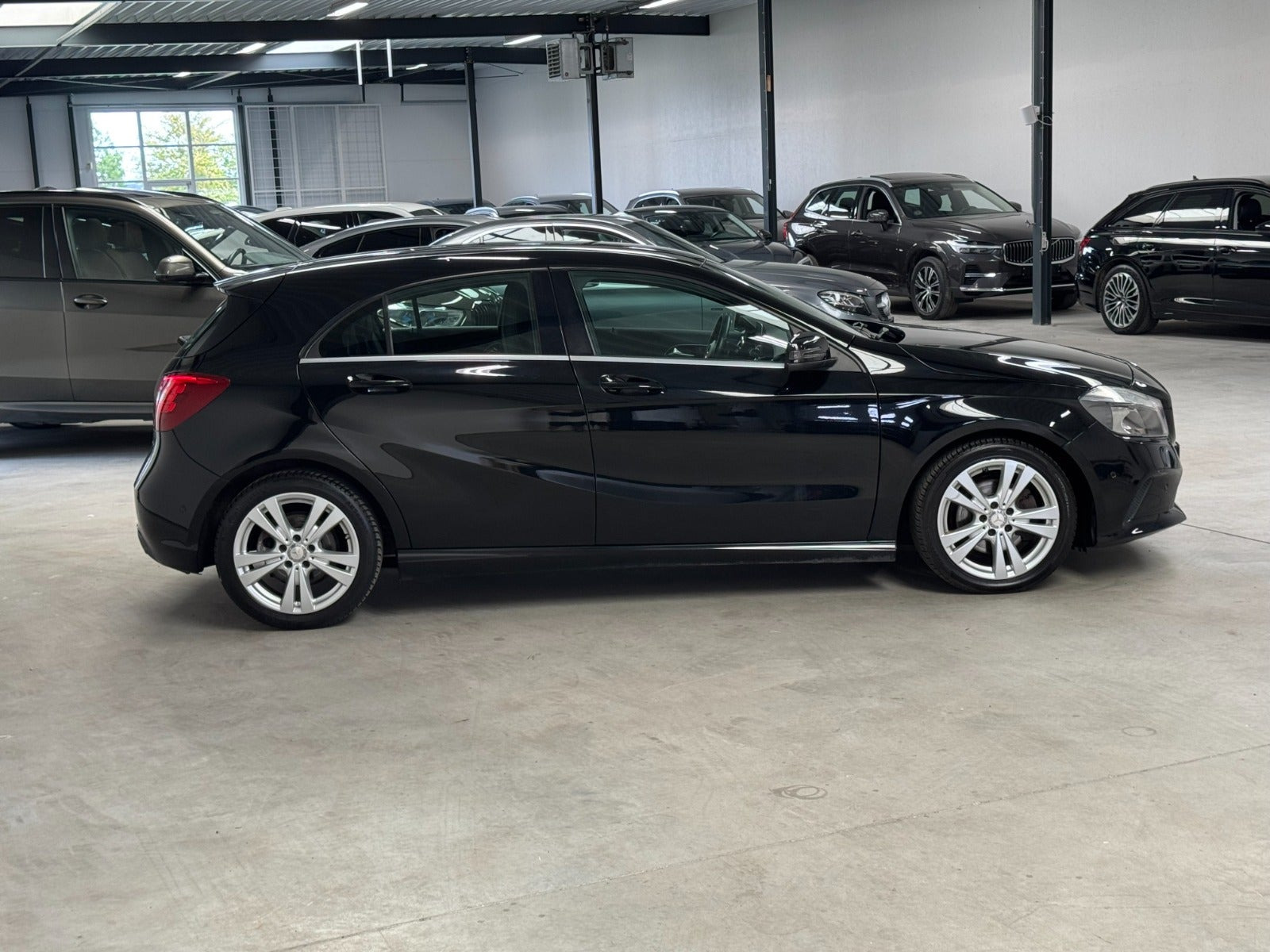 Sort Mercedes A200 fra 2017