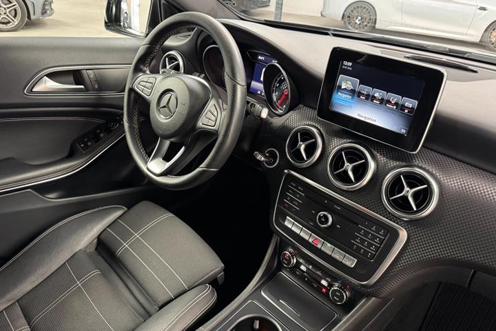 Sort Mercedes A200 fra 2017