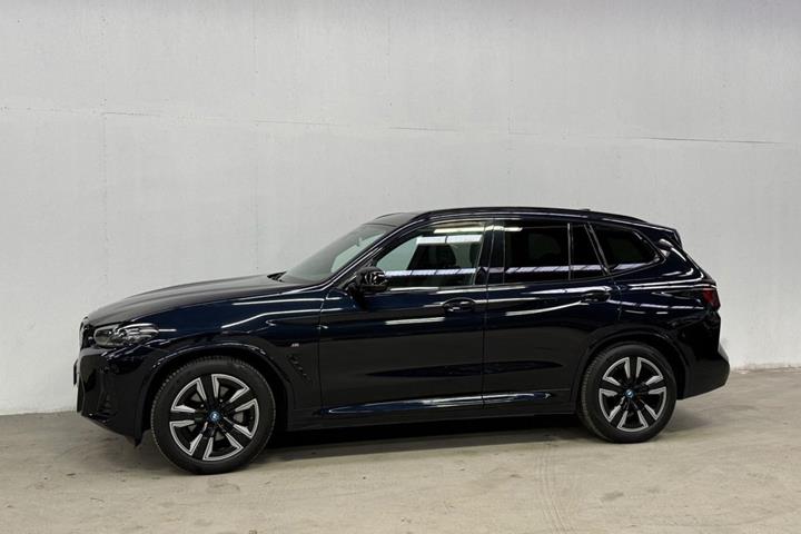 Sort BMW iX3 fra 2022