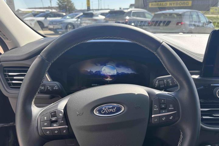 Sort Ford Kuga fra 2021