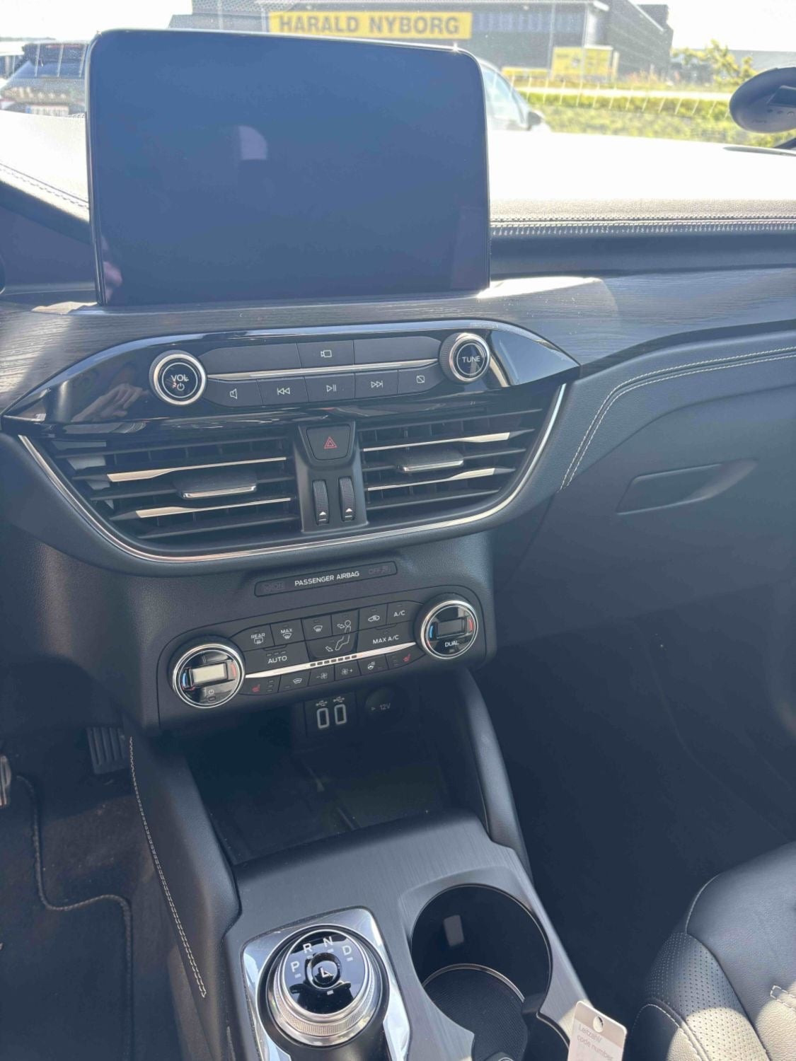 Sort Ford Kuga fra 2021
