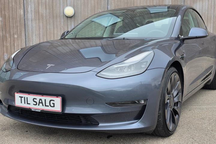 undefined Tesla Model 3 fra 2022