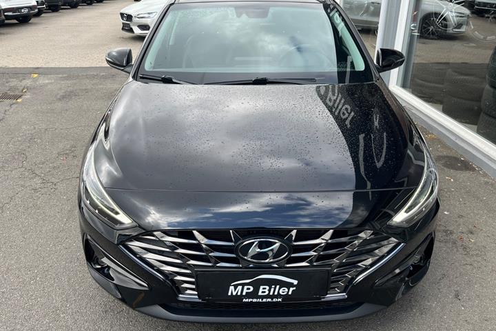 Sort Hyundai i30 fra 2021