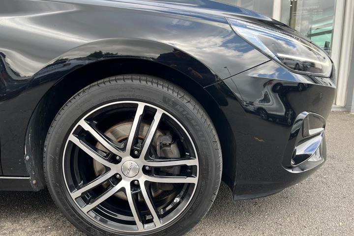 Sort Hyundai i30 fra 2021