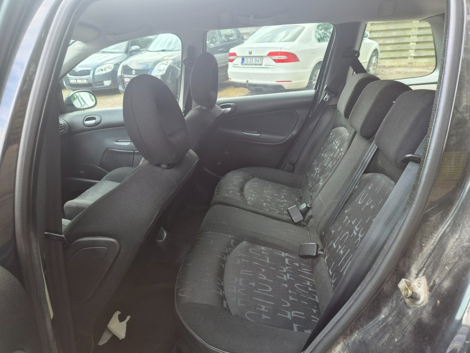 Sort Peugeot 206 fra 2005