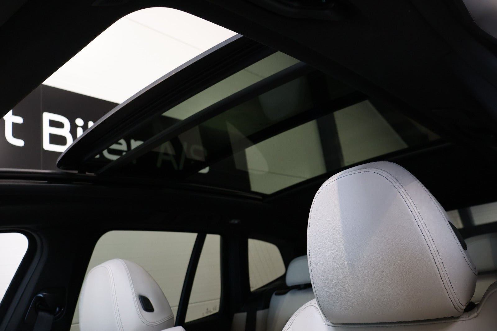 Sort BMW iX3 fra 2023