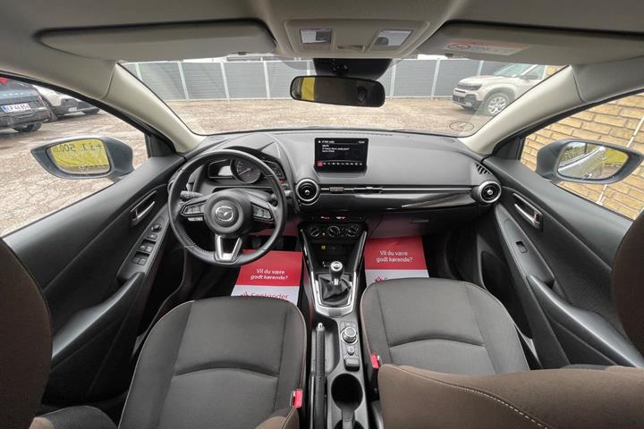 Sølv Mazda 2 fra 2022
