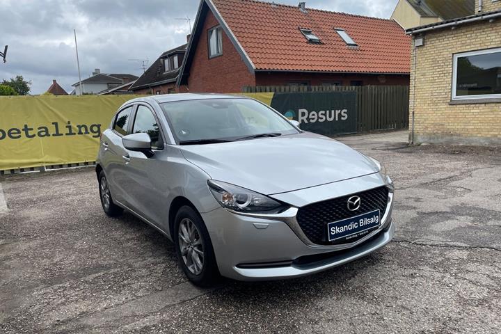 Sølv Mazda 2 fra 2022